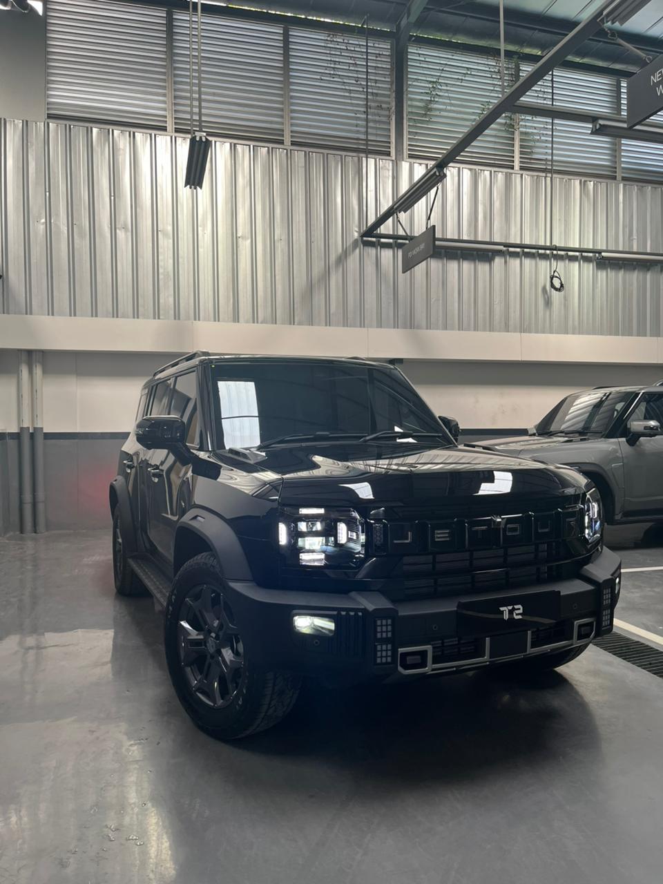 Jetour T2 Hitam